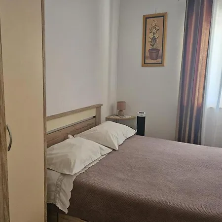 With Parking Space Okrug Gornji, Ciovo - 23007