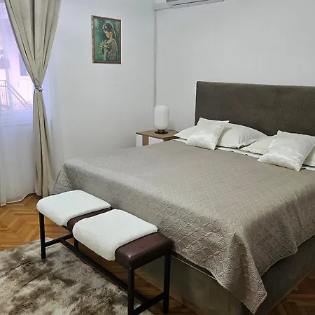 With Parking Space Okrug Gornji, Ciovo - 23007