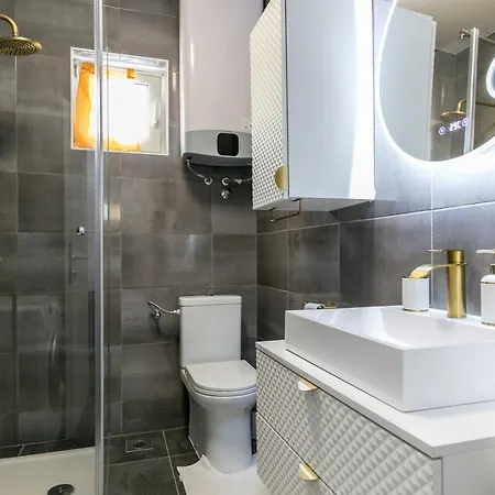 With Parking Space Okrug Gornji, Ciovo - 23007 トロギール