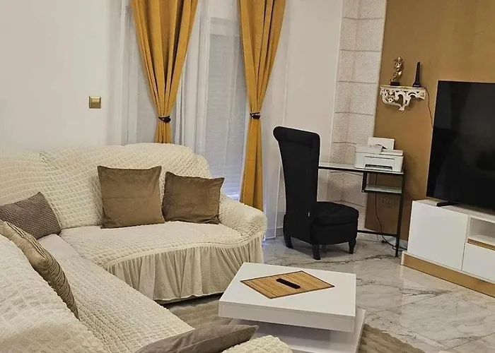 With Parking Space Okrug Gornji, Ciovo - 23007 Apartment Trogir