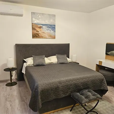 Apartament With Parking Space Okrug Gornji, Ciovo - 23007 Trogir